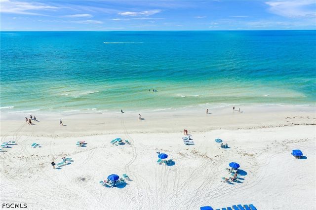 915 Beach RD 215, Sarasota, FL 34242