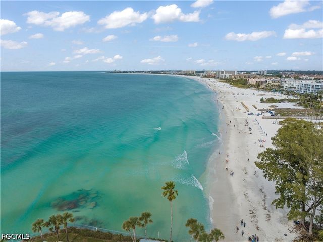 915 Beach RD 215, Sarasota, FL 34242