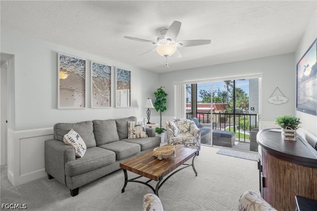 915 Beach RD 215, Sarasota, FL 34242