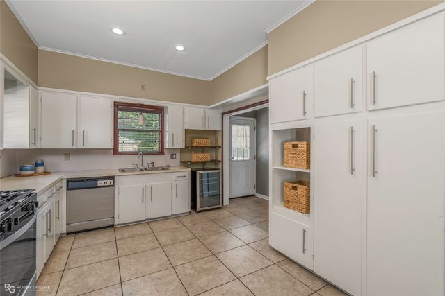 830 Stephenson Street, Shreveport, LA 71104