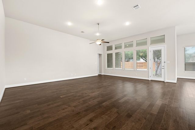 117 Barton Run DR, Georgetown, TX 78628