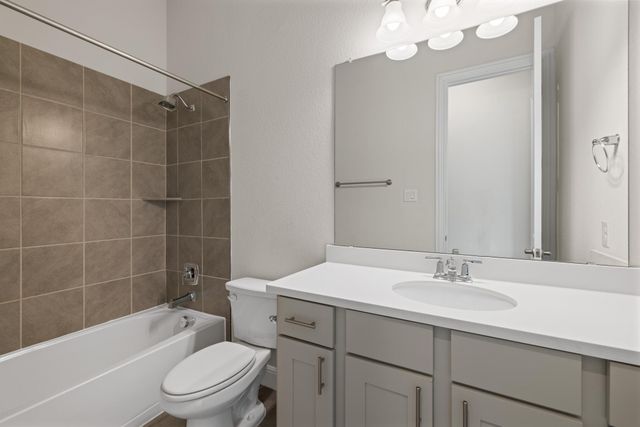 117 Barton Run DR, Georgetown, TX 78628