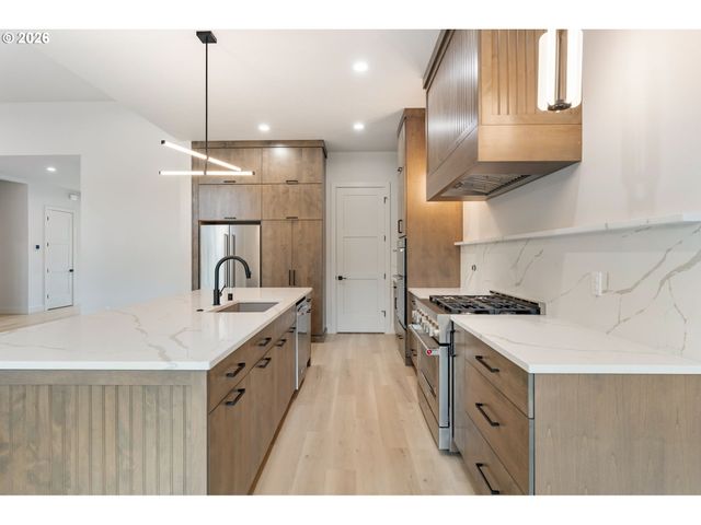10718 Se 13TH Cir, Vancouver, WA 98664