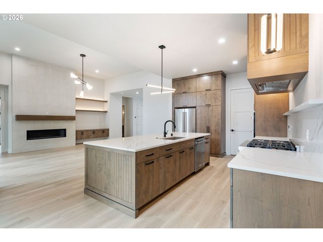 10718 Se 13TH Cir, Vancouver, WA 98664