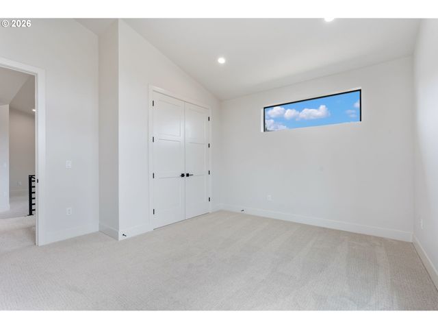10718 Se 13TH Cir, Vancouver, WA 98664