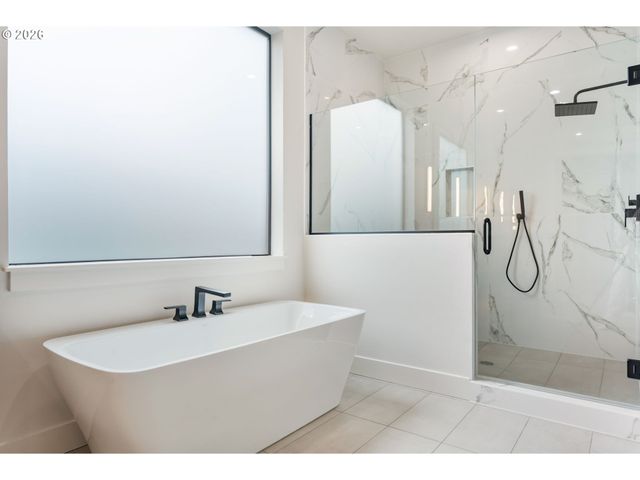 10718 Se 13TH Cir, Vancouver, WA 98664