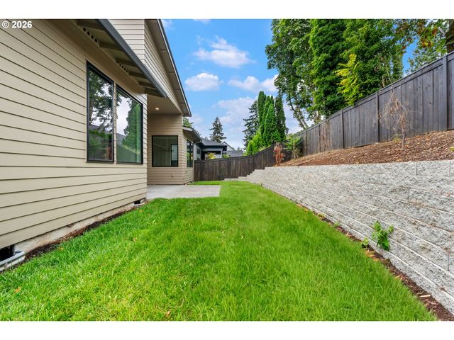 10718 Se 13TH Cir, Vancouver, WA 98664