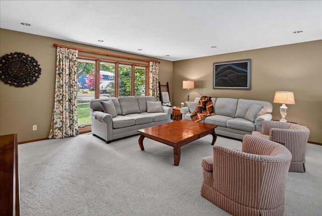 6602 Montclair Lane, Madison, WI 53711