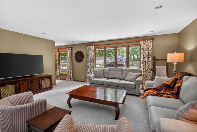6602 Montclair Lane, Madison, WI 53711