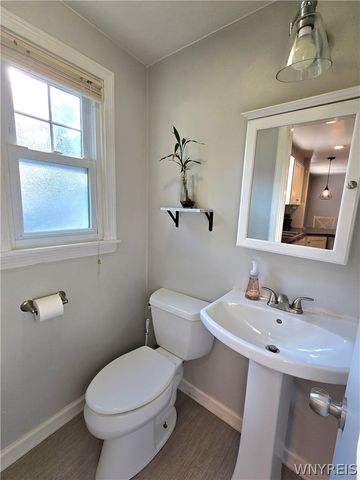 233 Rosedale Blvd, Amherst, NY 14226