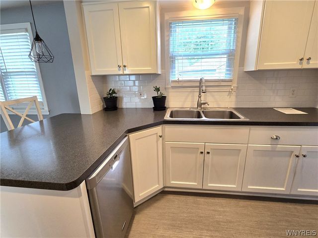 233 Rosedale Blvd, Amherst, NY 14226