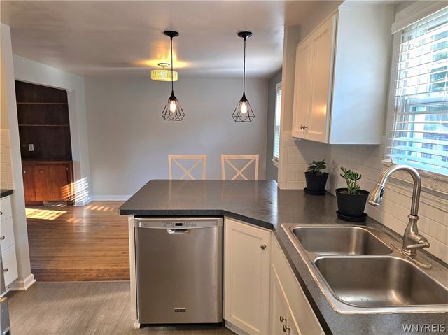 233 Rosedale Blvd, Amherst, NY 14226