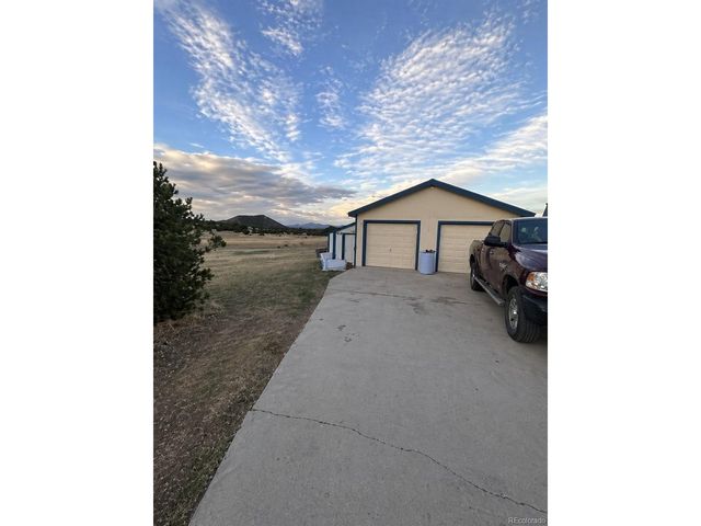 1526 R Path, Cotopaxi, CO 81223
