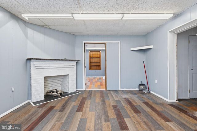 212 W MAIN ST, Elkton, MD 21921