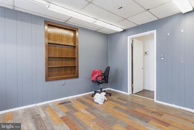 212 W MAIN ST, Elkton, MD 21921