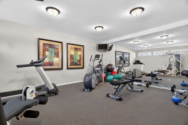 145 S York Street 310, Elmhurst, IL 60126