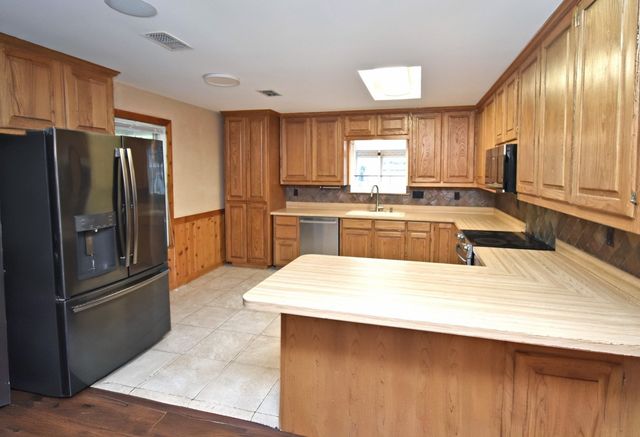 1489 County Road 1858, Yantis, TX 75497