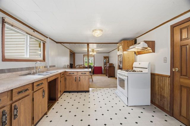 630 ELM STREET, Omro, WI 54963