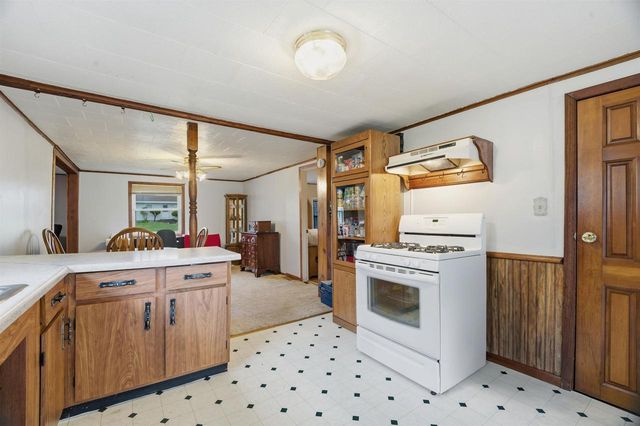 630 ELM STREET, Omro, WI 54963