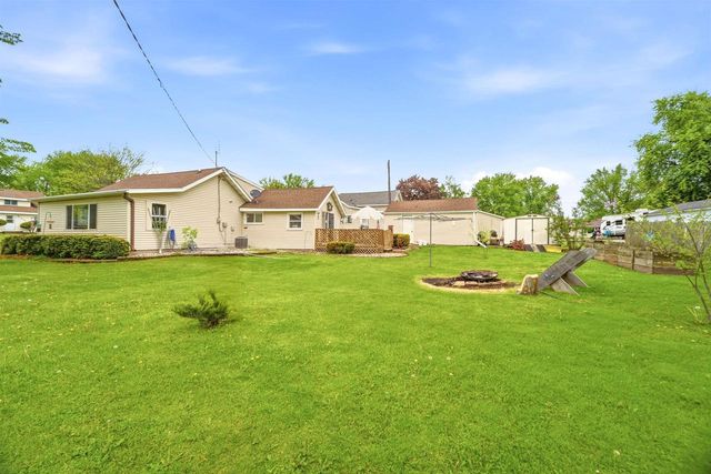 630 ELM STREET, Omro, WI 54963
