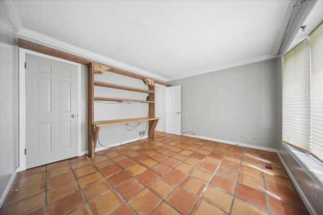 132 Wagon Wheel Lane, Barrington, IL 60010