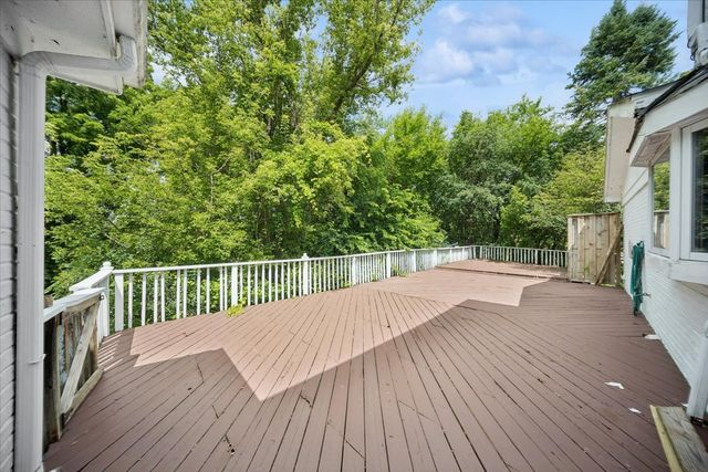 132 Wagon Wheel Lane, Barrington, IL 60010