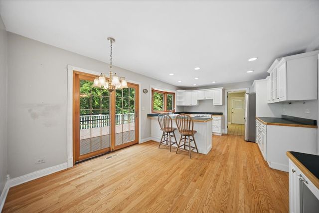132 Wagon Wheel Lane, Barrington, IL 60010