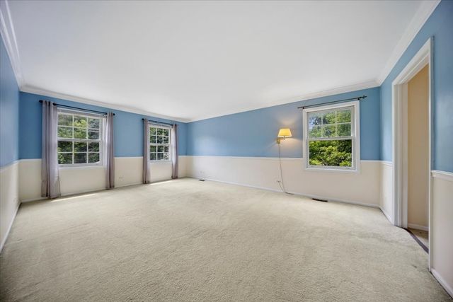 132 Wagon Wheel Lane, Barrington, IL 60010