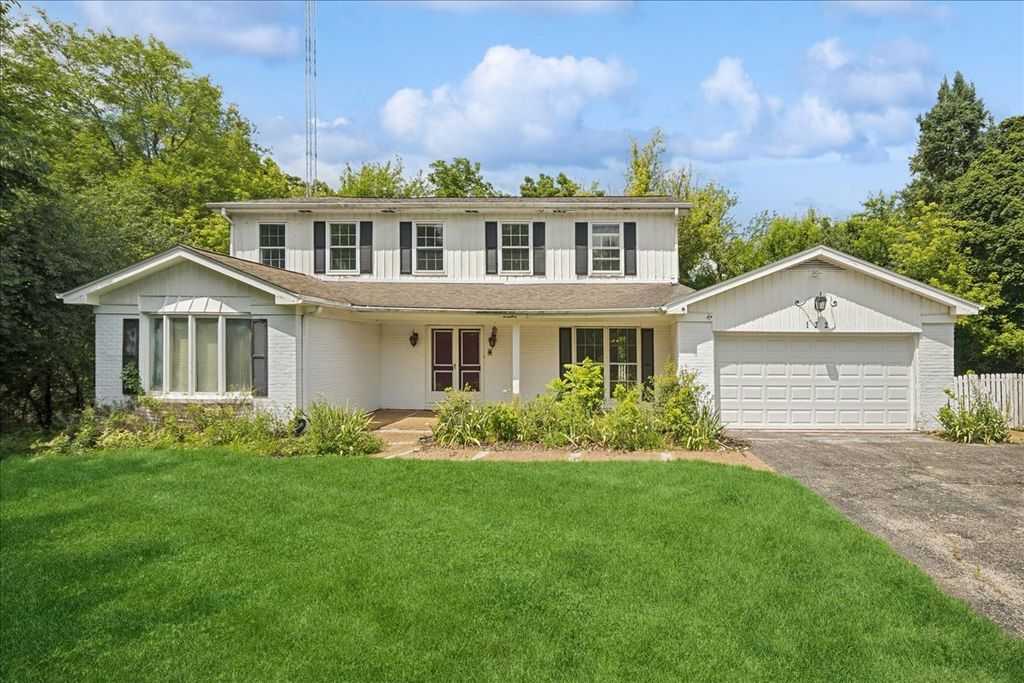 132 Wagon Wheel Lane, Barrington, IL 60010