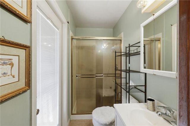 3520 Shady Bend Drive, Independence, MO 64052