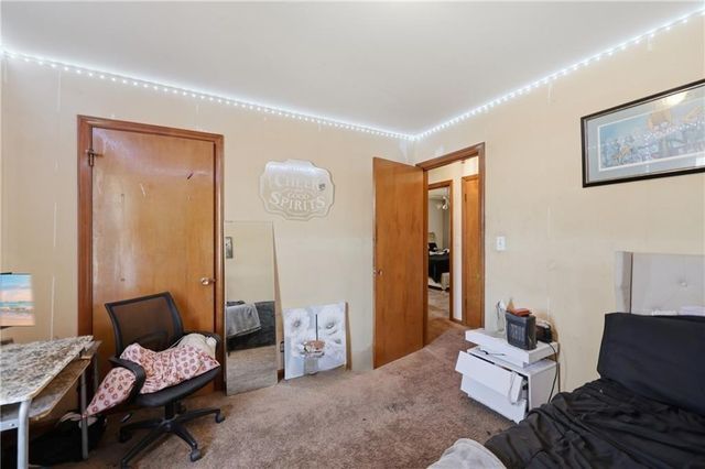 3520 Shady Bend Drive, Independence, MO 64052