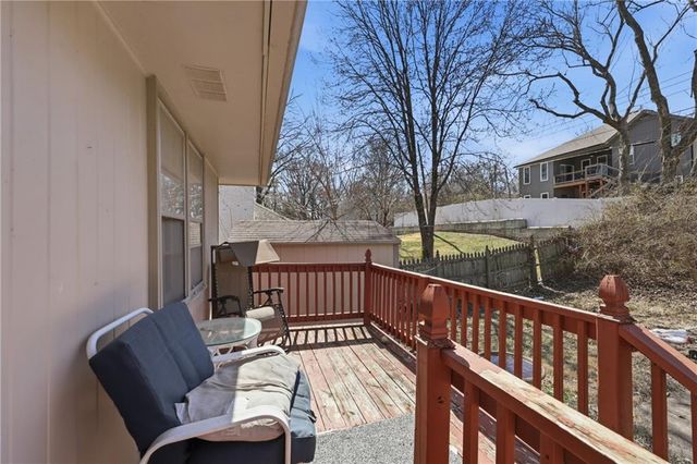 3520 Shady Bend Drive, Independence, MO 64052