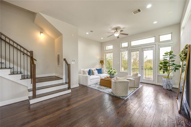 151 E 2nd Street, Houston, TX 77007