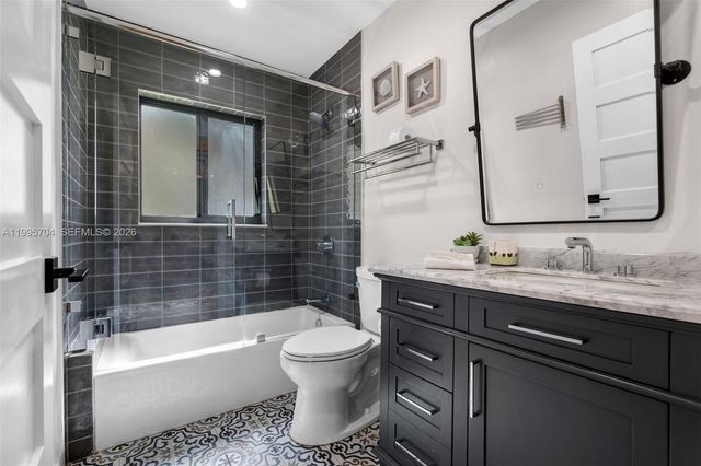 4220 Grove Park Ln 1, Boynton Beach, FL 33436