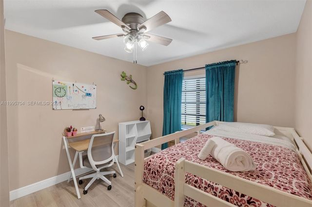 4220 Grove Park Ln 1, Boynton Beach, FL 33436