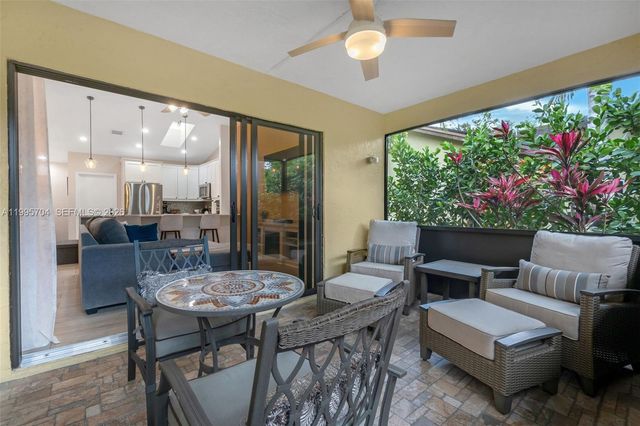 4220 Grove Park Ln 1, Boynton Beach, FL 33436