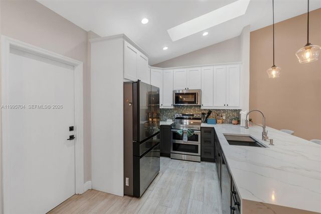 4220 Grove Park Ln 1, Boynton Beach, FL 33436