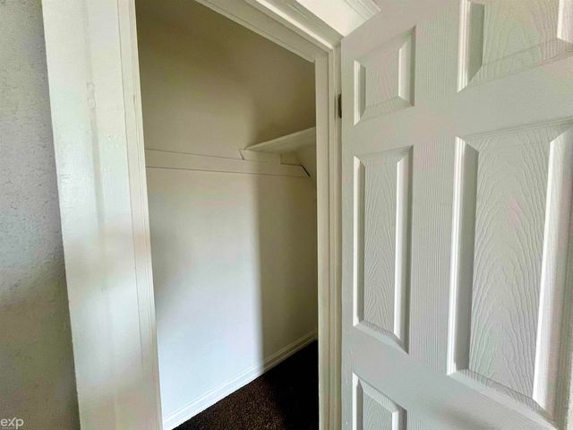 13 E Glenwood Street, Ecorse, MI 48229