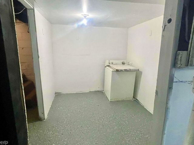 13 E Glenwood Street, Ecorse, MI 48229