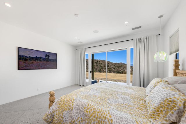 7852 Pinon Drive, Yucca Valley, CA 92284