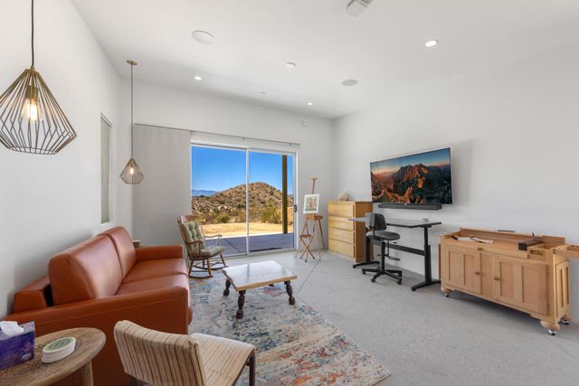 7852 Pinon Drive, Yucca Valley, CA 92284