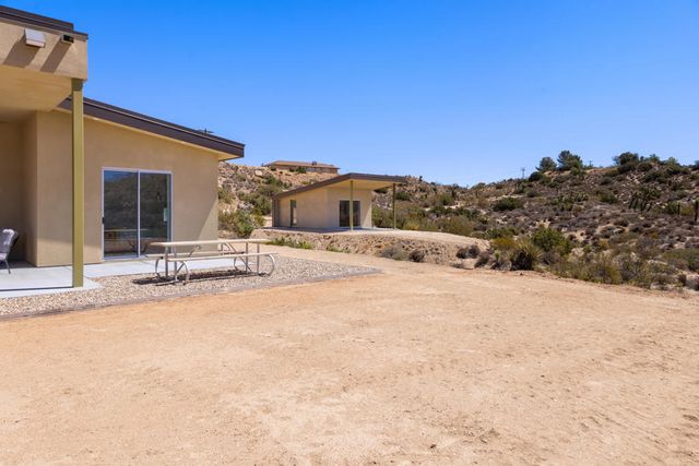 7852 Pinon Drive, Yucca Valley, CA 92284