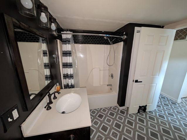 5164 Marquette Road, Portage, IN 46368