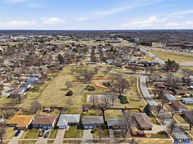 5510 S 8th Street, Lincoln, NE 68512