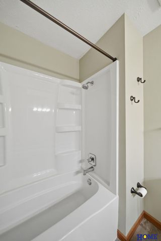 5510 S 8th Street, Lincoln, NE 68512