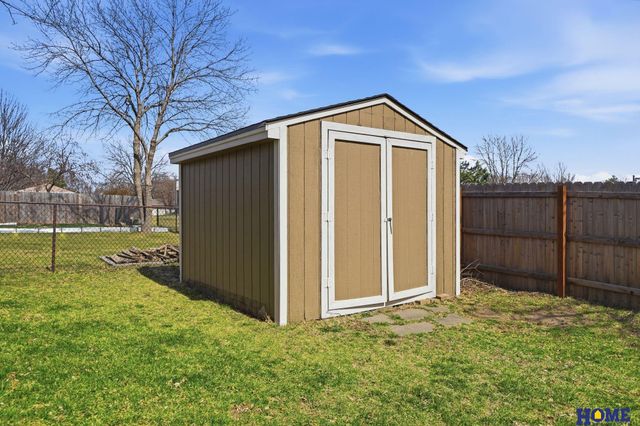 5510 S 8th Street, Lincoln, NE 68512