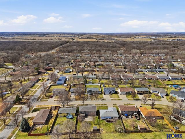 5510 S 8th Street, Lincoln, NE 68512