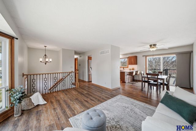 5510 S 8th Street, Lincoln, NE 68512