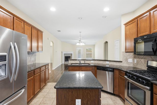 1069 Talley LOOP, Buda, TX 78610