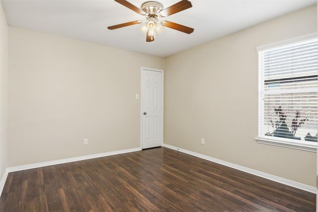 1069 Talley LOOP, Buda, TX 78610